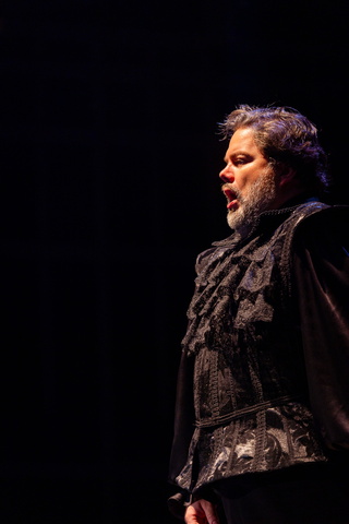 Don Carlos