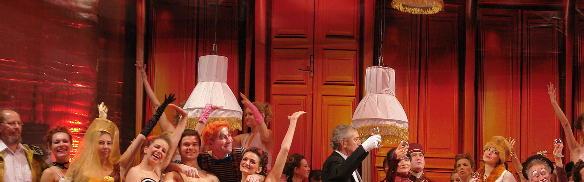 Cirkuszhercegnő cover